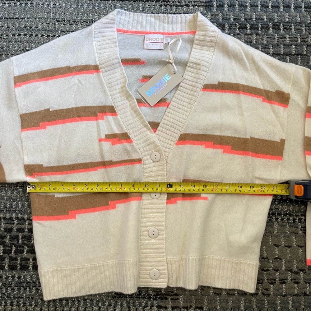 NWT Brodie Cashmere Glitch Zebra Cardigan, Organic White, Camel, Coral, Size Med - Picture 5 of 11